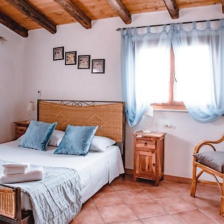 Sa Ruscitta Bed & Breakfast Sant'Antioco Bagian luar foto