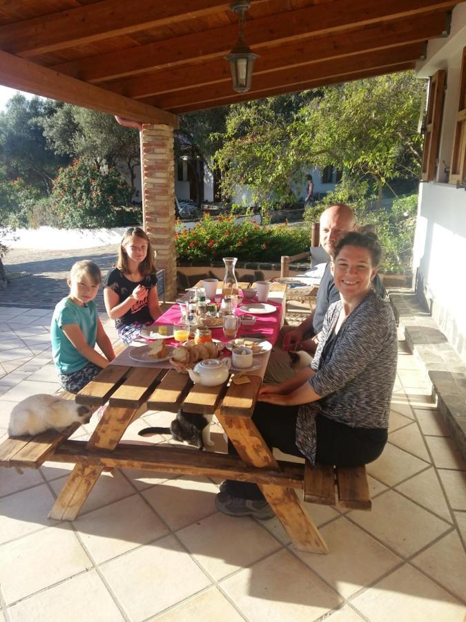 Sa Ruscitta Bed & Breakfast Sant'Antioco Bagian luar foto