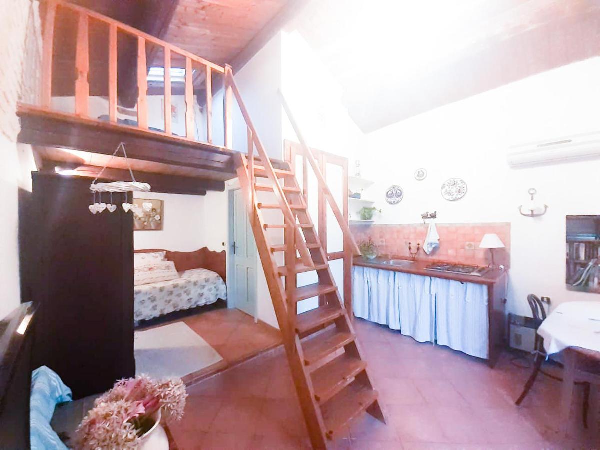 Sa Ruscitta Bed & Breakfast Sant'Antioco Bagian luar foto
