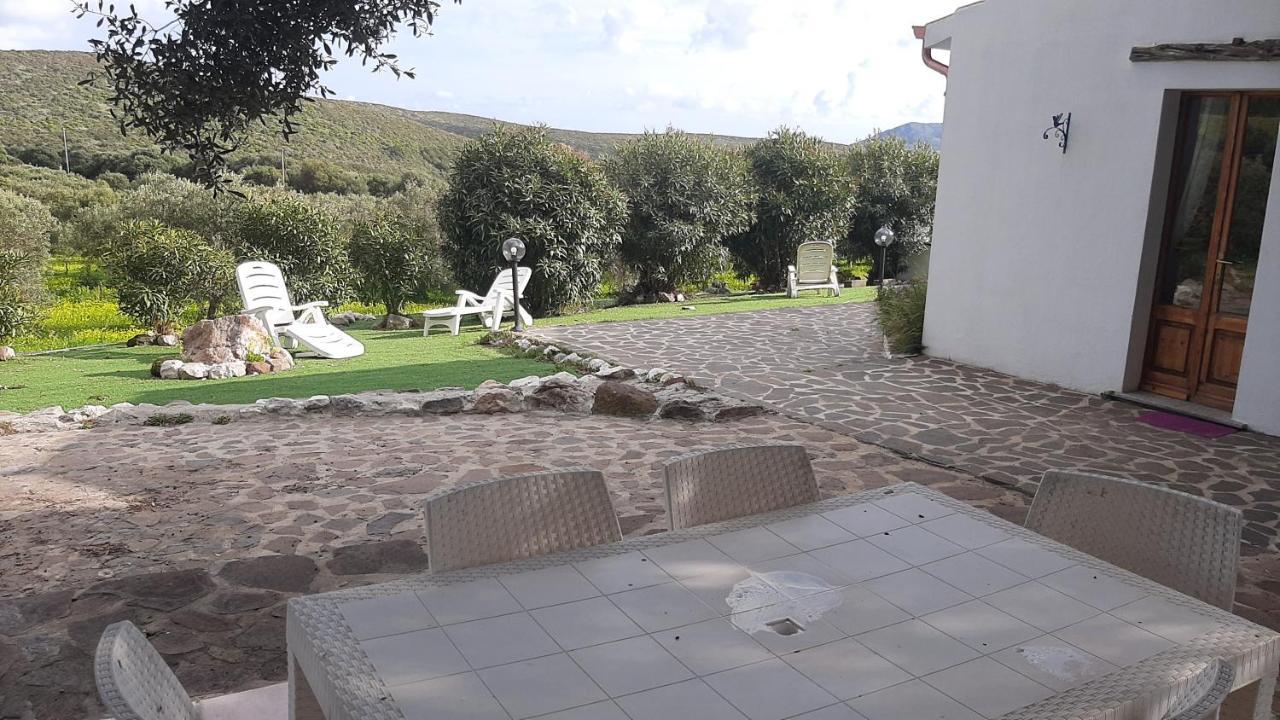 Sa Ruscitta Bed & Breakfast Sant'Antioco Bagian luar foto
