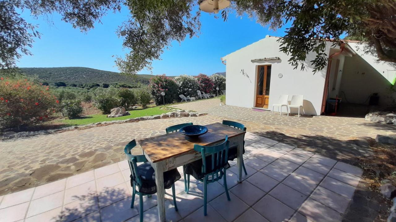 Sa Ruscitta Bed & Breakfast Sant'Antioco Bagian luar foto
