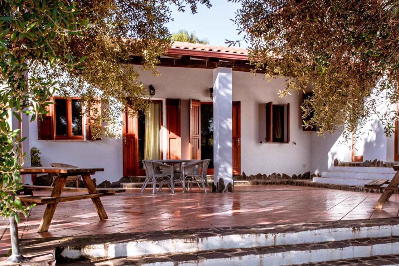Sa Ruscitta Bed & Breakfast Sant'Antioco Bagian luar foto