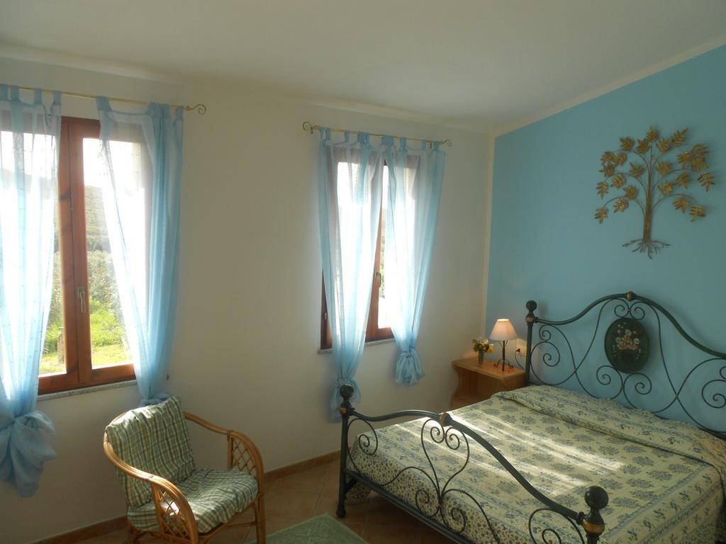 Sa Ruscitta Bed & Breakfast Sant'Antioco Ruang foto